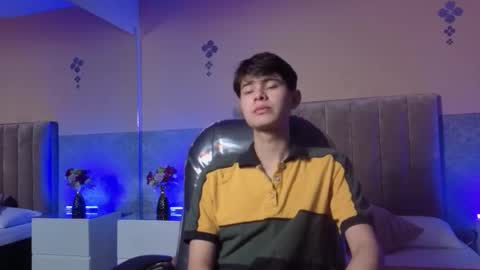 Snapshot of derek_sinn chatting on March 1, 2026, 2:08 pm derek_sinn online show from March 1, 2026, 2:08 pm