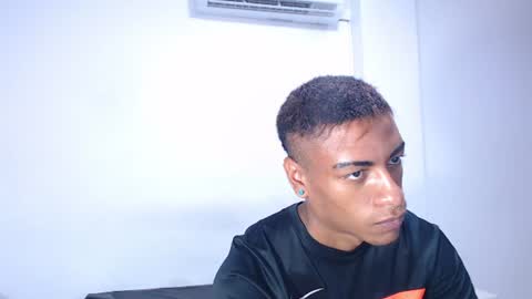 Snapshot of derek_stone69 chatting on July 28, 2026, 3:43 pm derek stone online show from July 28, 2026, 3:43 pm