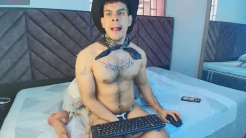 derek_voss online show from May 6, 2026, 3:06 pm