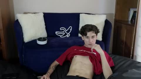 Derek online show from November 25, 2025, 8:31 pm