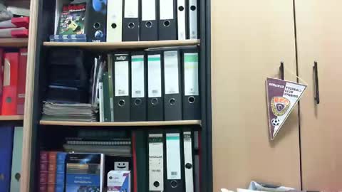 derkleineliebling online show from January 1, 2025, 2:31 pm