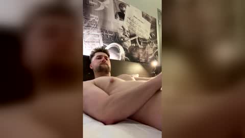 derkleinerabauke online show from May 2, 2026, 10:37 pm