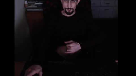 Snapshot of dermattes chatting on December 31, 2024, 1:52 pm dermattes online show from December 31, 2024, 1:52 pm