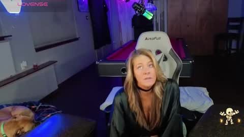 Derrick 52 and Brittany 50 online show from September 30, 2025, 12:59 am