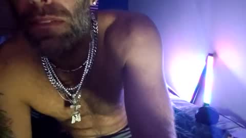 Tall and Handsome online show from November 28, 2025, 1:52 am