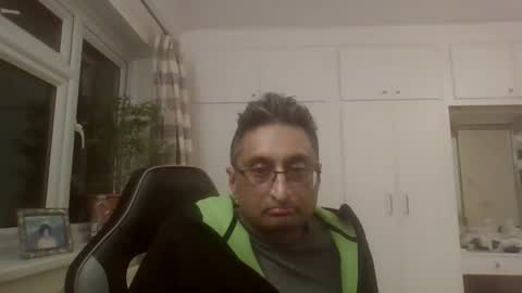 Snapshot of desiboi9 chatting on February 19, 2025, 12:25 am desiboi9 online show from February 19, 2025, 12:25 am