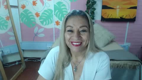 Snapshot of desire_latin chatting on October 15, 2025, 3:45 pm VALERIA online show from October 15, 2025, 3:45 pm