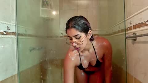 TORI AND MR. BEAR online show from January 28, 2025, 9:19 pm