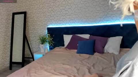 Gill online show from February 8, 2026, 1:20 am