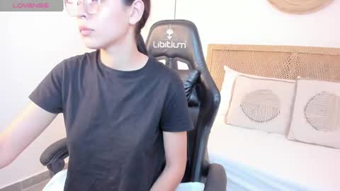 Snapshot of desireee_ chatting on September 9, 2025, 4:01 am desire online show from September 9, 2025, 4:01 am