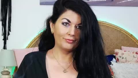 HellenMoon online show from January 14, 2025, 8:26 pm