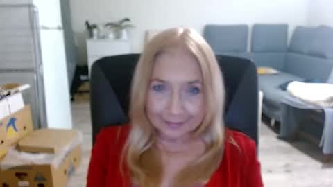 Snapshot of desiresofia chatting on December 23, 2024, 10:53 am S O F I A online show from December 23, 2024, 10:53 am