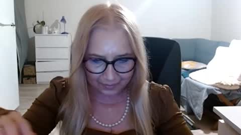 Snapshot of desiresofia chatting on February 23, 2025, 5:50 pm S O F I A online show from February 23, 2025, 5:50 pm