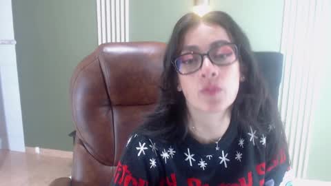 Snapshot of desiring__angel chatting on December 23, 2024, 5:28 am Desiring Angel online show from December 23, 2024, 5:28 am