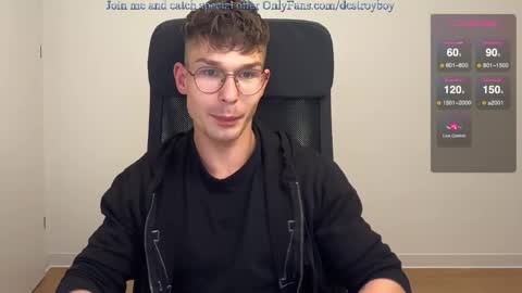 INSTAGRAM justmichaelross online show from November 21, 2025, 5:11 pm