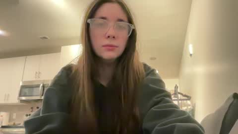 detroitbaddie online show from February 18, 2025, 2:06 pm