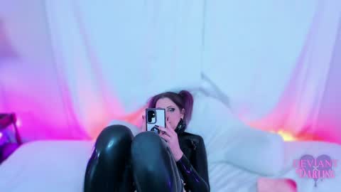 Snapshot of deviantxxxdarling chatting on December 13, 2024, 2:10 am Lady Lydia aka DeviantxDarling online show from December 13, 2024, 2:10 am