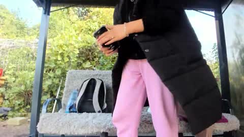 Snapshot of devileanna chatting on October 17, 2025, 9:01 am Anna online show from October 17, 2025, 9:01 am