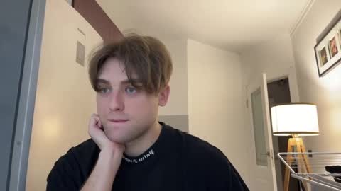 devilnut1 online show from January 28, 2025, 7:22 am