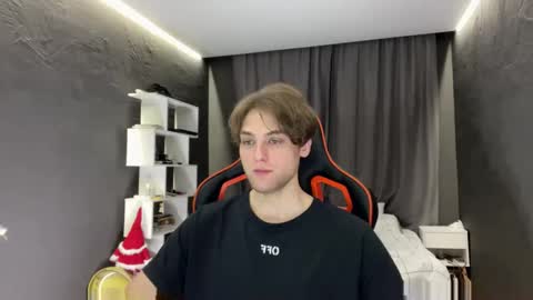 Snapshot of devilnut1 chatting on November 25, 2025, 5:40 am devilnut1 online show from November 25, 2025, 5:40 am