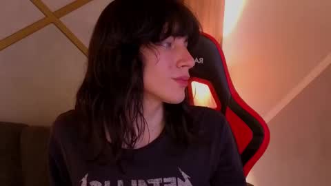 Alex online show from October 5, 2025, 4:33 am