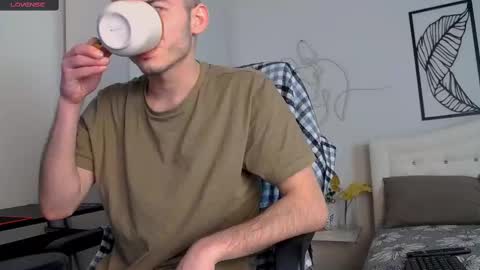 devin_ho online show from February 12, 2025, 7:56 pm