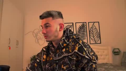 devin_ho online show from February 27, 2025, 1:48 am