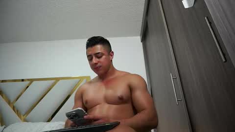 Devin Hunter online show from October 1, 2025, 1:11 am