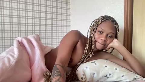 Snapshot of devinestar chatting on March 16, 2026, 2:28 am Devine Star online show from March 16, 2026, 2:28 am