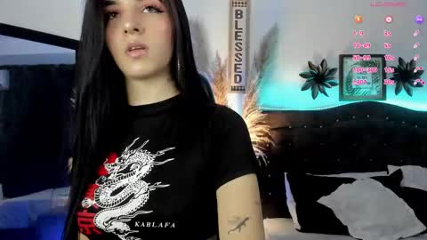 PaulaInsta  paulacastellanos 1Pvt open online show from February 26, 2025, 3:32 am