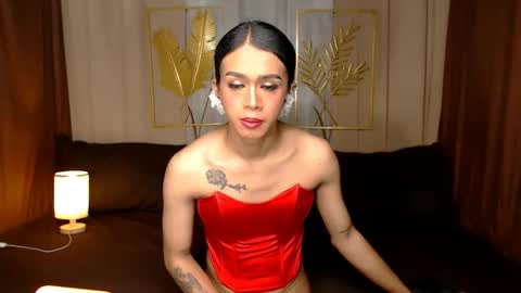 Snapshot of devoncummer chatting on October 16, 2025, 8:04 am rhiane online show from October 16, 2025, 8:04 am