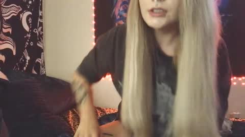 devyn winter online show from March 30, 2026, 5:25 pm