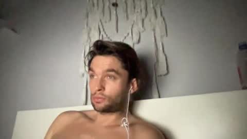 devyy333 online show from October 18, 2025, 3:31 am