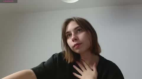 Snapshot of dewkiss chatting on November 19, 2025, 10:10 pm dewkiss online show from November 19, 2025, 10:10 pm