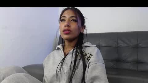 Deysha online show from November 5, 2025, 4:07 pm