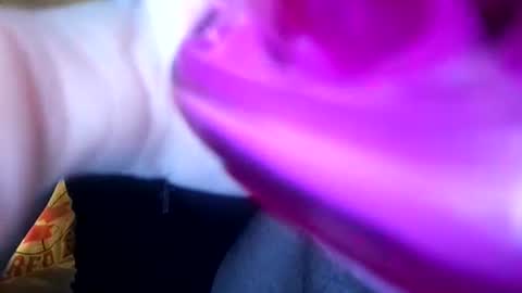 Snapshot of dfresh1_69 chatting on December 17, 2025, 10:32 am dfresh1_69 online show from December 17, 2025, 10:32 am