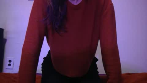 Snapshot of dghyfhjug chatting on December 20, 2024, 8:12 pm Sammie online show from December 20, 2024, 8:12 pm