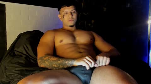 dhan_mackenzie online show from December 26, 2024, 3:59 am