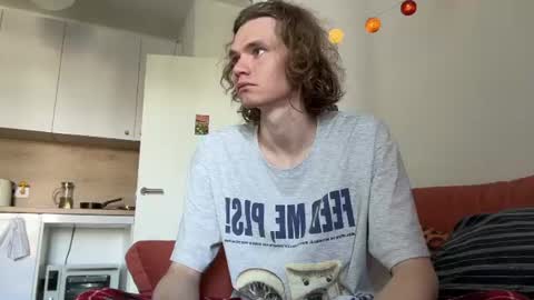 Snapshot of di_n_alex chatting on July 18, 2026, 9:13 am Di Alex online show from July 18, 2026, 9:13 am