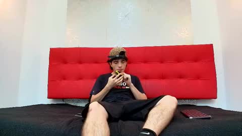 Snapshot of dia_fax18 chatting on September 18, 2025, 11:56 am online show from September 18, 2025, 11:56 am