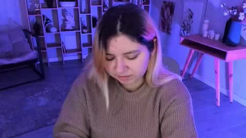 Dia online show from October 18, 2025, 7:47 pm