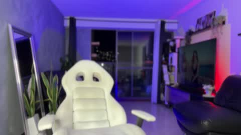 Diego online show from November 7, 2025, 11:27 pm