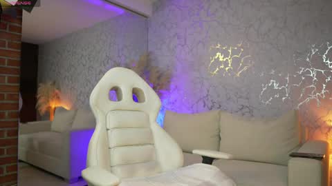 Diego online show from May 20, 2026, 11:11 pm