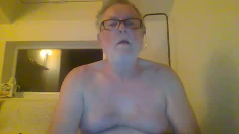 Snapshot of dial76 chatting on February 6, 2025, 3:16 am dial76 online show from February 6, 2025, 3:16 am