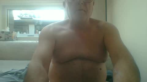 Snapshot of dial76 chatting on March 4, 2025, 7:30 am dial76 online show from March 4, 2025, 7:30 am