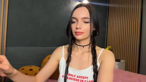 dialinkaaaa online show from April 1, 2026, 7:22 pm