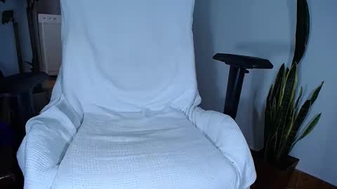 Snapshot of diamond_black00 chatting on February 3, 2025, 8:57 pm MaSSimo online show from February 3, 2025, 8:57 pm