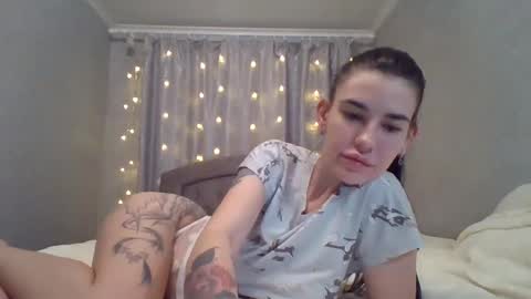Snapshot of diamond_dana chatting on December 23, 2024, 12:14 am Diamond Dana online show from December 23, 2024, 12:14 am