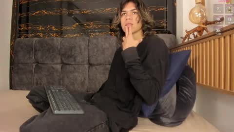 diamond_twink online show from February 5, 2026, 2:00 pm