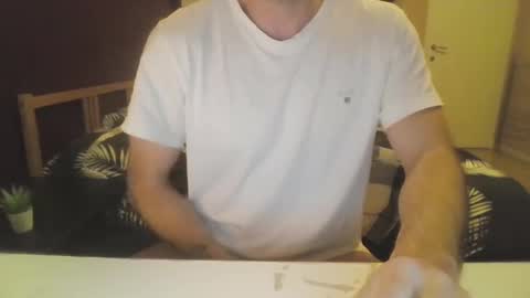 diamond_vi online show from February 6, 2025, 6:35 pm